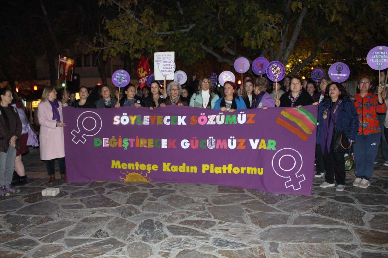 Menteşe Kadın Platformu, 25 Kasım’da Sokakları Doldurdu: “Dünya Yerinden Oynar, Kadınlar Özgür Olsa!” 7